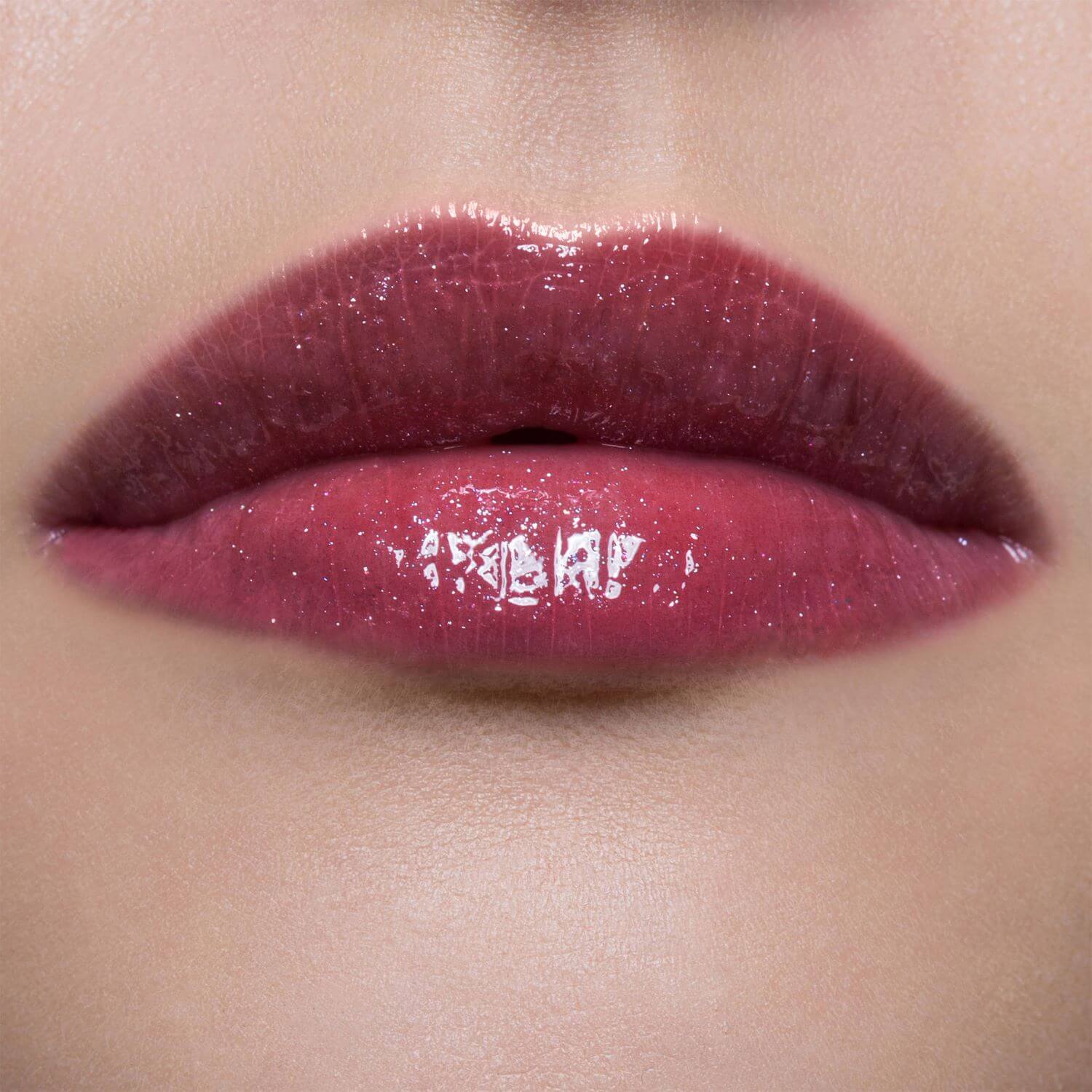 FULL-ON LIP POLISH (BRILLO LABIAL)